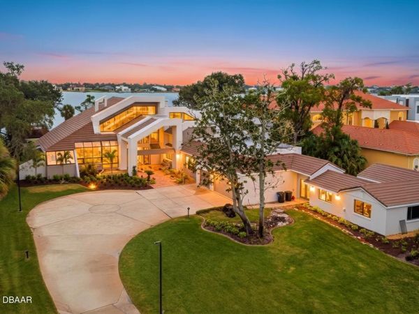 763 N BEACH STREET , ORMOND BEACH, FL 32174