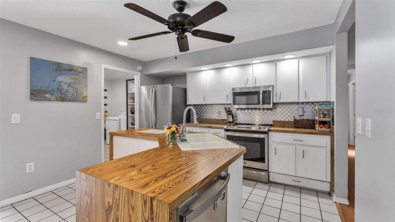 4904 Foxrun, Lakeland, FL 33813 Photo