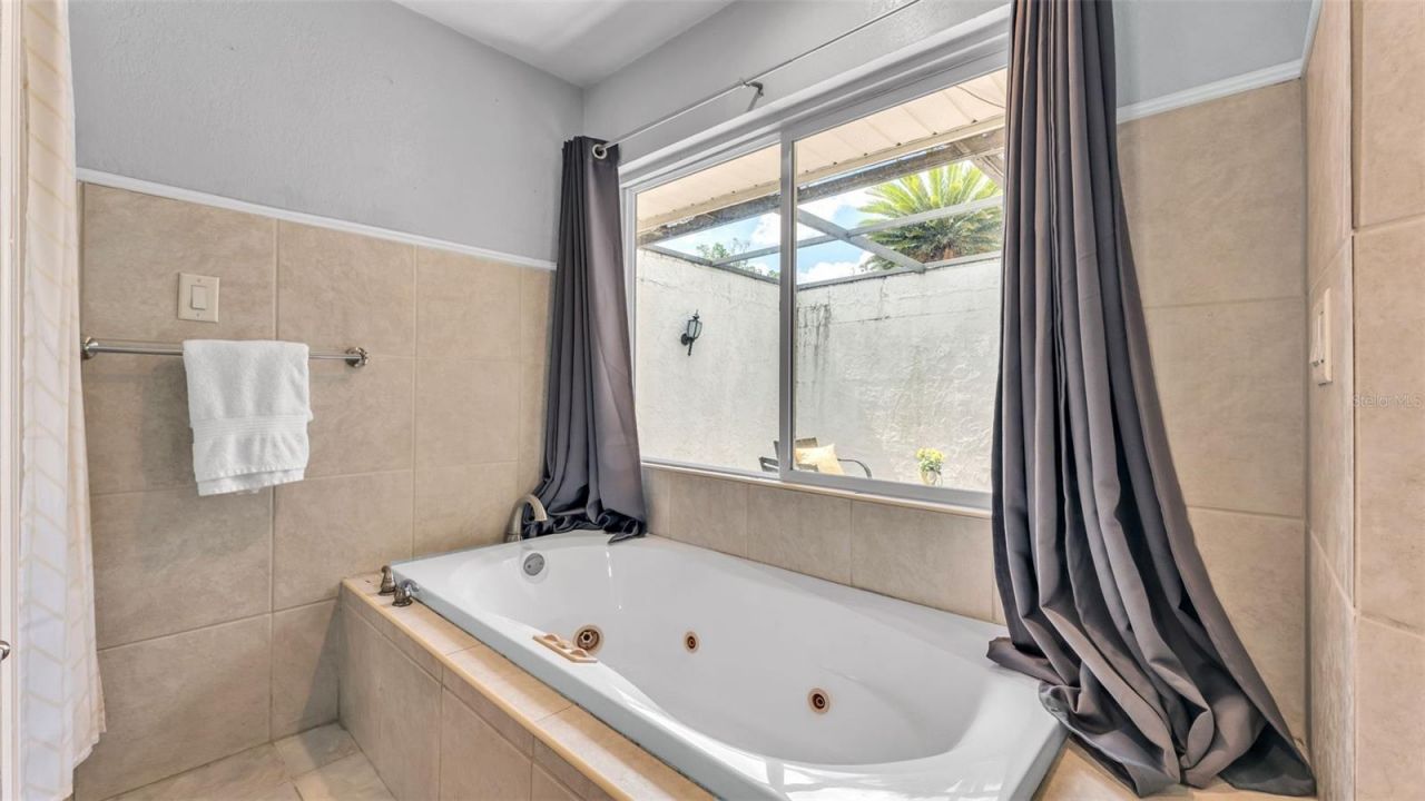 4904 Foxrun, Lakeland, FL 33813 Photo