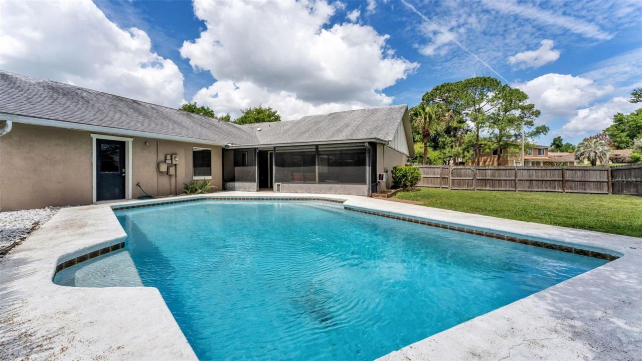 4904 Foxrun, Lakeland, FL 33813 Photo