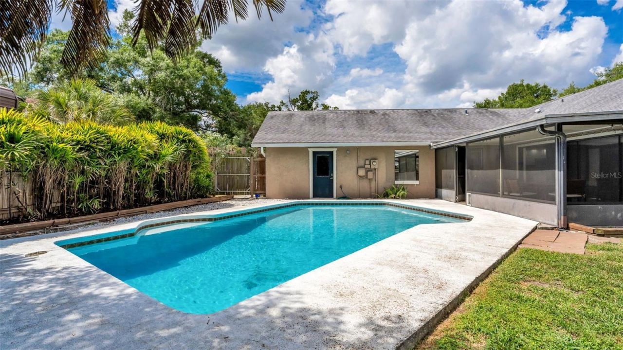 4904 Foxrun, Lakeland, FL 33813 Photo