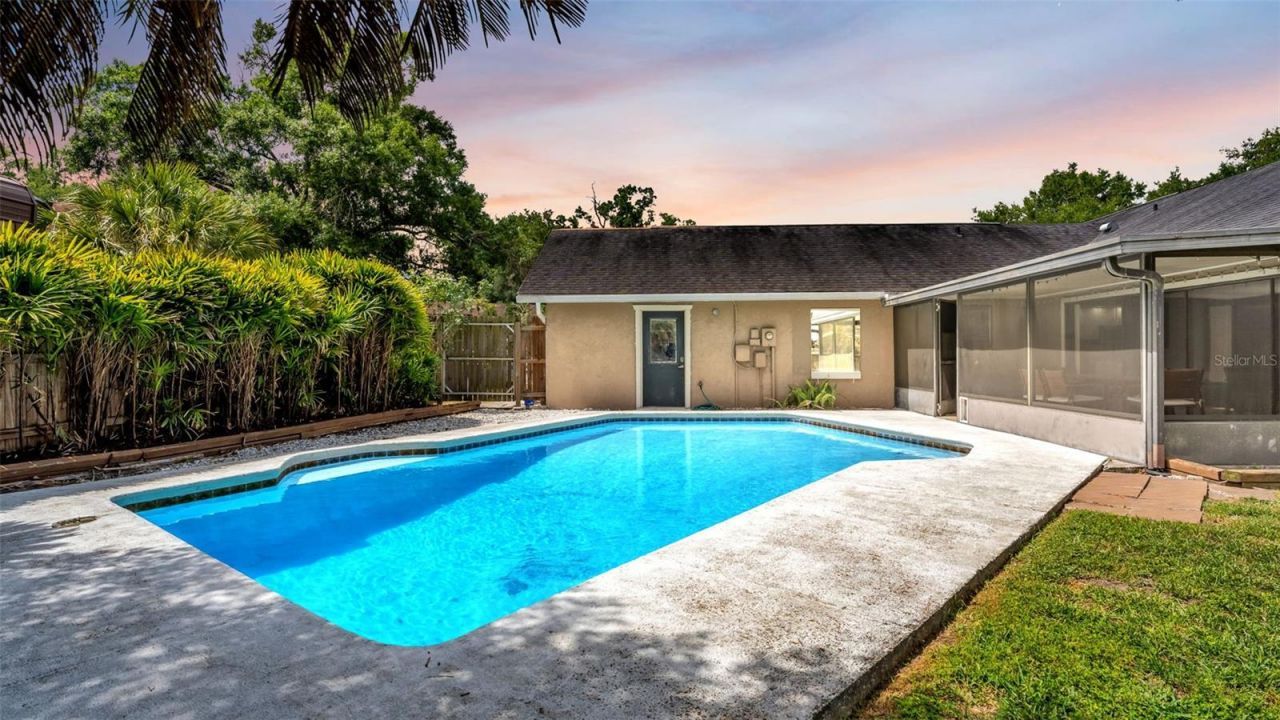 4904 Foxrun, Lakeland, FL 33813 Photo