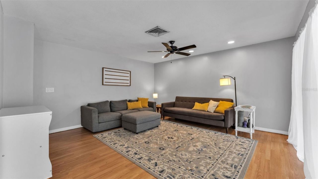 4904 Foxrun, Lakeland, FL 33813 Photo