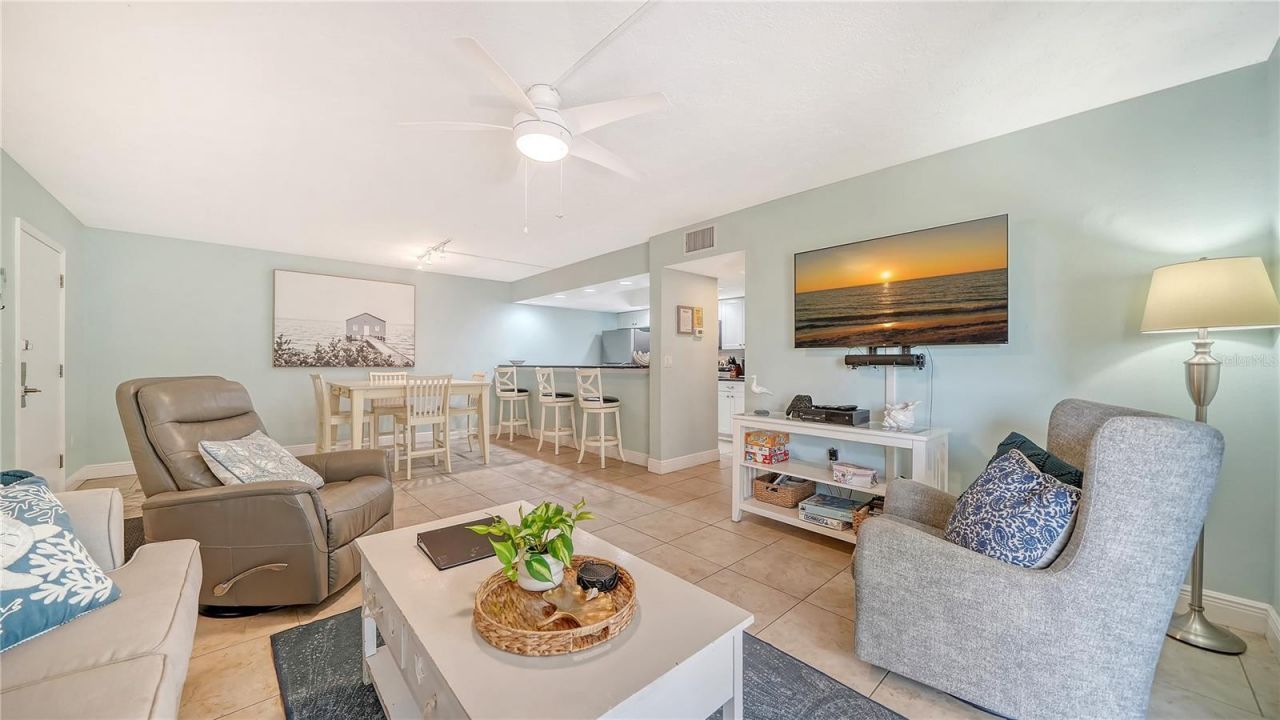 5311 Gulf Of Mexico Drive , Unit 5, Longboat Key, FL 34228 Photo