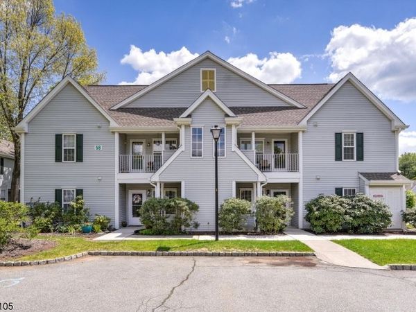 5803 Tudor Dr, Pequannock, NJ 07444