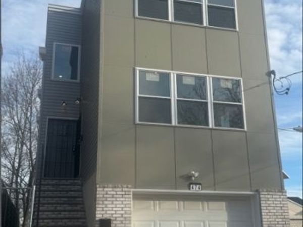 474 S 15th Street, Newark, NJ 07103
