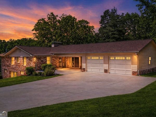 5345 Green Cove Road, Gainesville, GA 30504