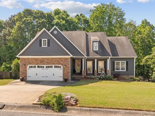 1020 Walnut Creek Drive, Woodstock, GA 30188