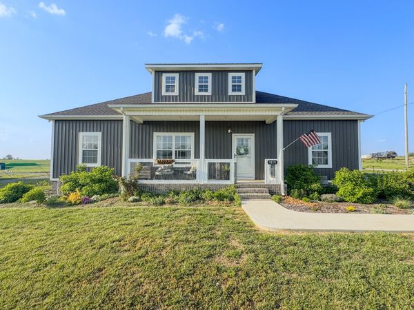 1828 Old Highway 52 , Lafayette, TN 37083