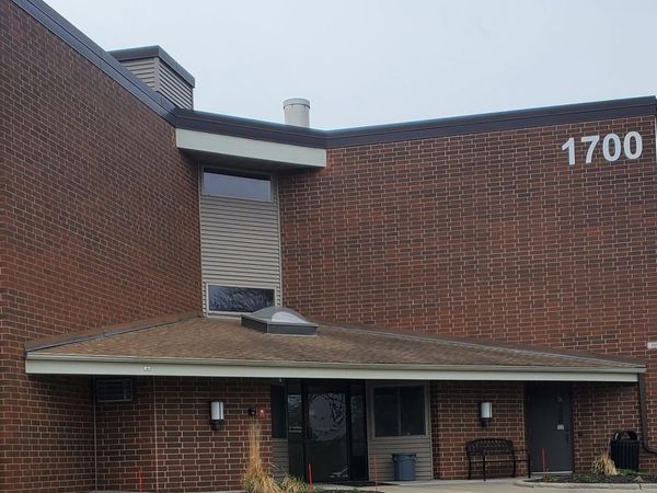 1700 Four Oaks Road , Unit 321, Eagan, MN 55121