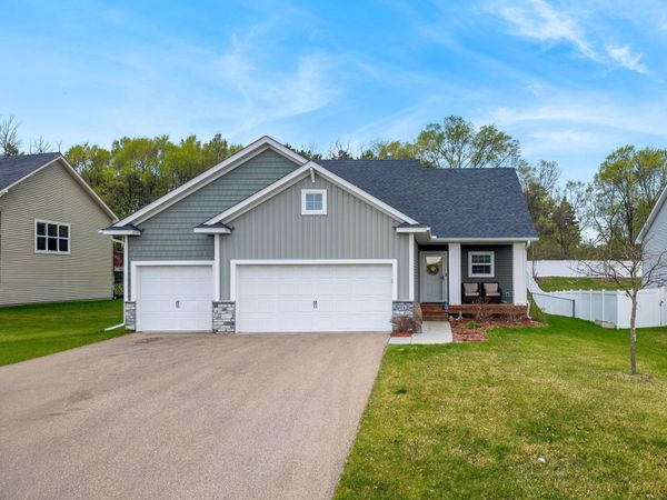 9112 Hamlet Avenue S, Cottage Grove, MN 55016