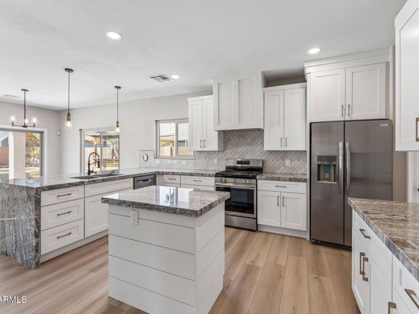 2935 E CATHY Drive, Gilbert, AZ 85296