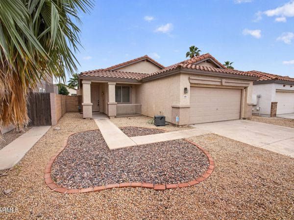 6703 W LINDA Lane, Chandler, AZ 85226