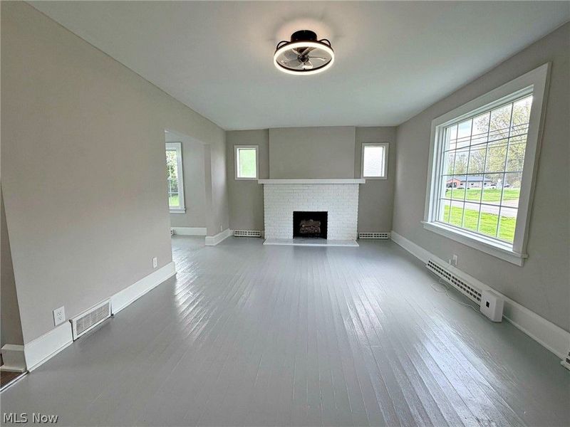 696 E Ohio Avenue, Sebring, OH 44672 Photo 11