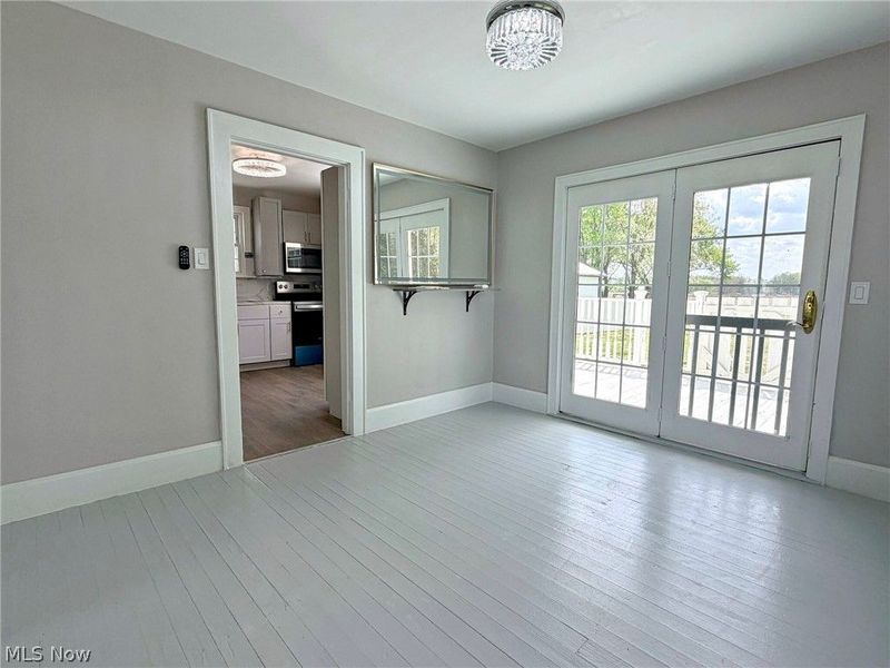 696 E Ohio Avenue, Sebring, OH 44672 Photo 16