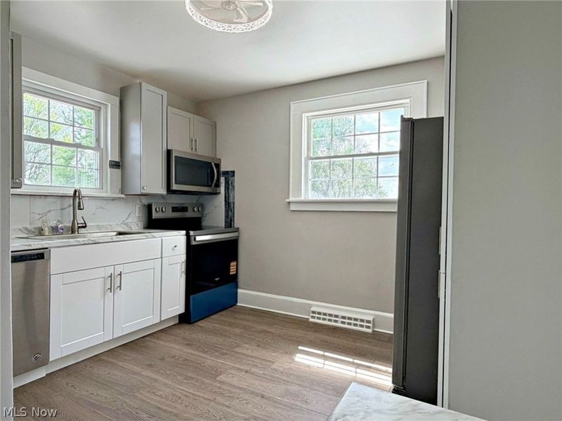 696 E Ohio Avenue, Sebring, OH 44672 Photo 19