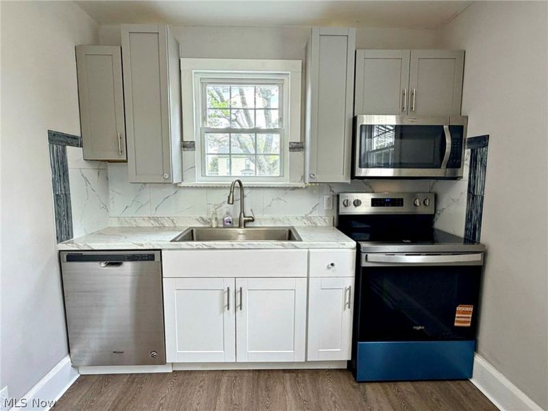 696 E Ohio Avenue, Sebring, OH 44672 Photo 23