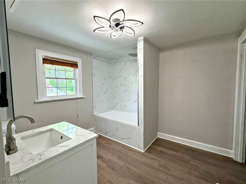 696 E Ohio Avenue, Sebring, OH 44672 Photo 26