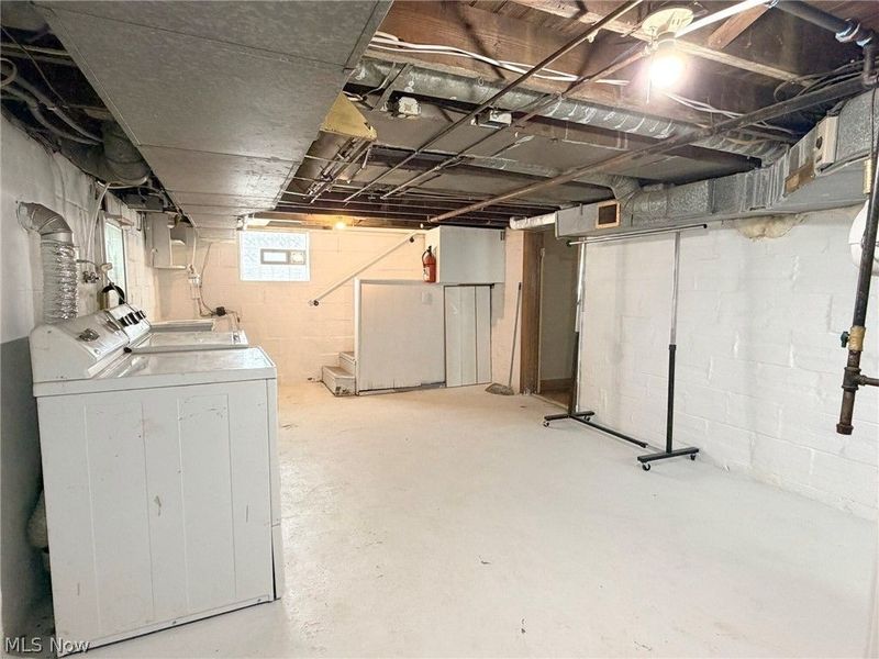 696 E Ohio Avenue, Sebring, OH 44672 Photo 42