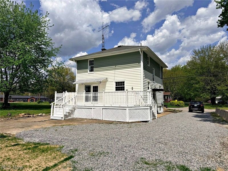 696 E Ohio Avenue, Sebring, OH 44672 Photo 5