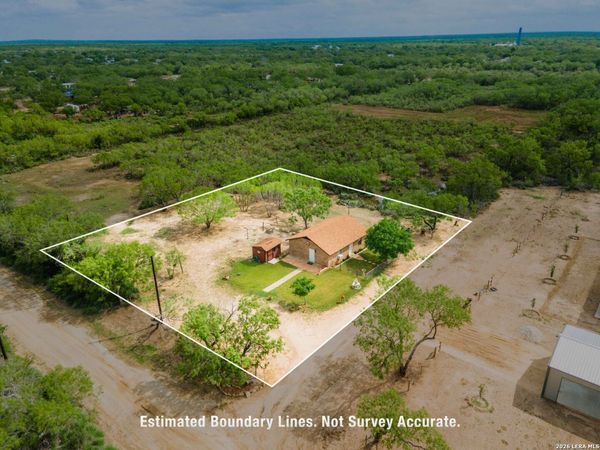 311 N 3RD ST, Christine, TX 78012