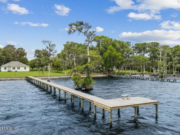 102 SANDRA Lane, Crescent City, FL 32112