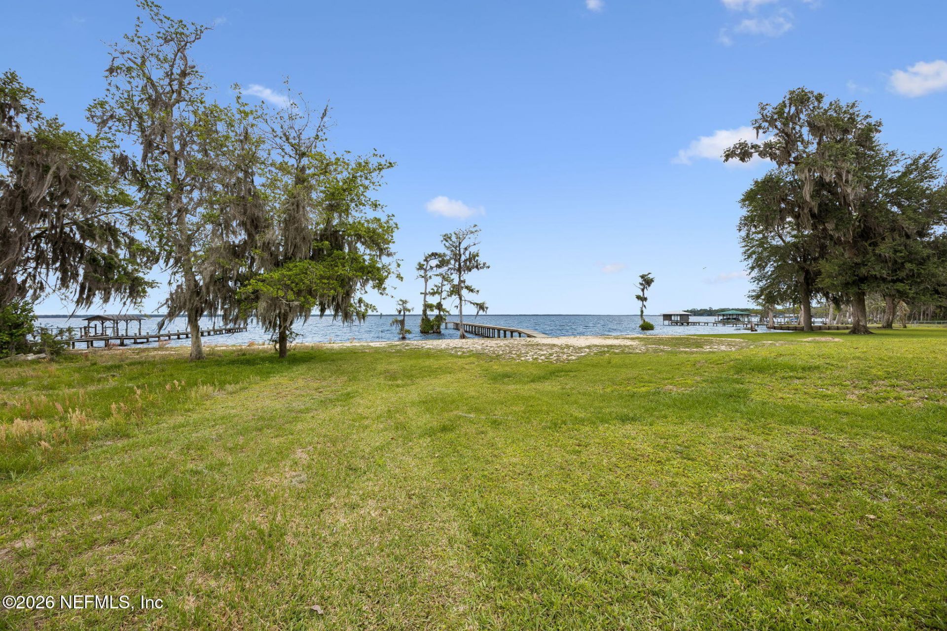 102 Sandra Lane, Crescent City, FL 32112 Photo