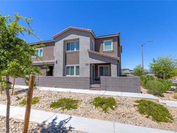 9601 Oliver Hills Avenue, Las Vegas, NV 89143