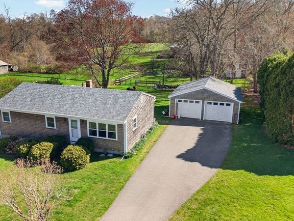 51 Holly Ln, Westport, MA 02790