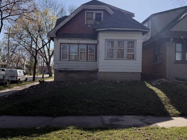 4576 N 38th STREET, Milwaukee, WI 53209