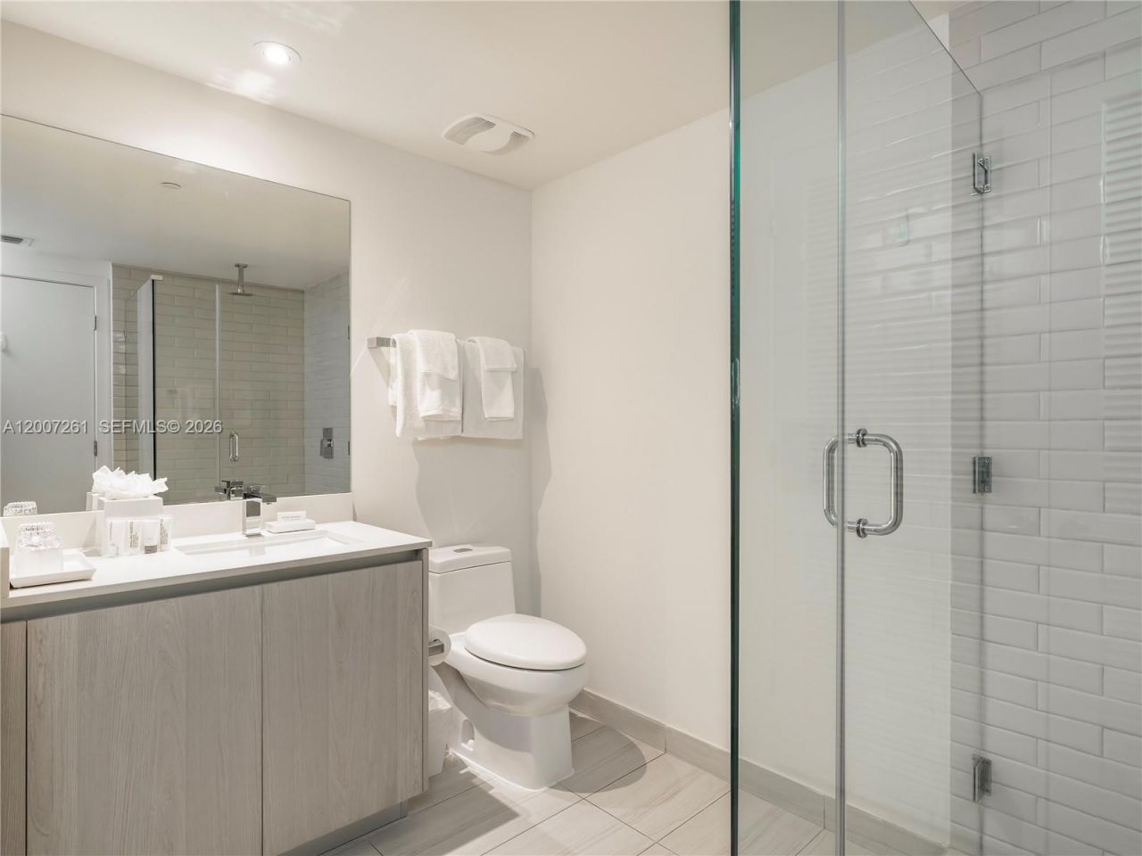 4010 S Ocean Dr, Unit R2905, Hollywood, FL 33019 Photo