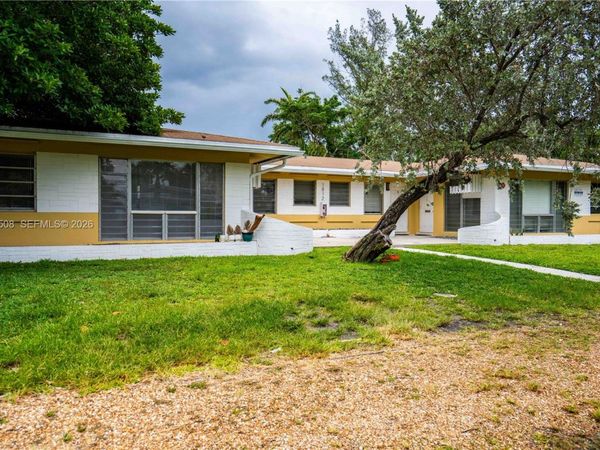 1812 NE 20th Ave , Unit 1, Fort Lauderdale, FL 33305