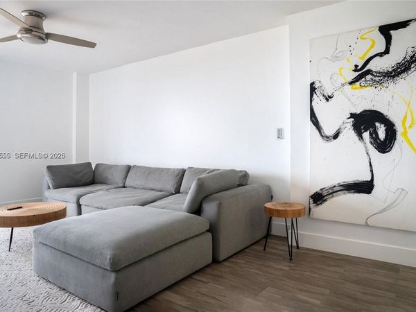 1600 S Ocean Dr , Unit 17D, Hollywood, FL 33019