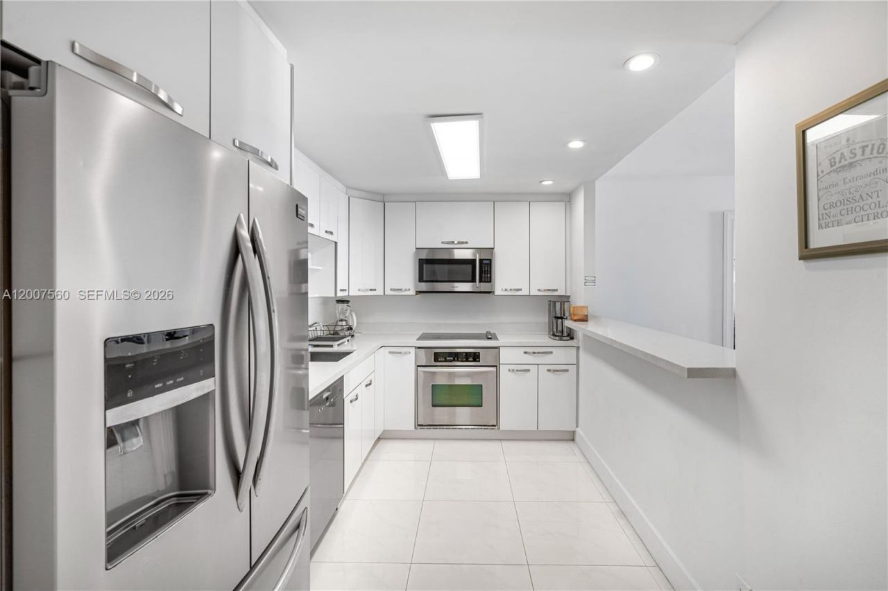 19370 Collins Ave , Unit 1612, Sunny Isles Beach, FL 33160 Photo