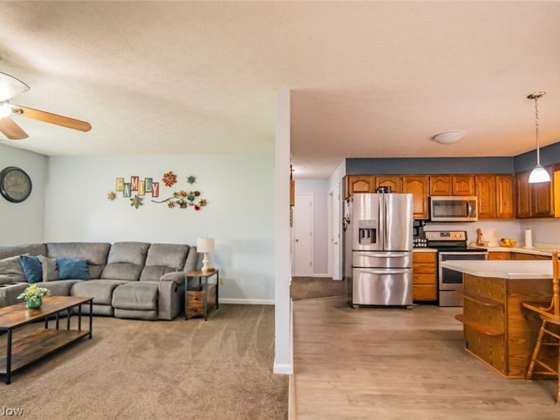 1586 Gene Street, Belpre, OH 45714 Photo 7