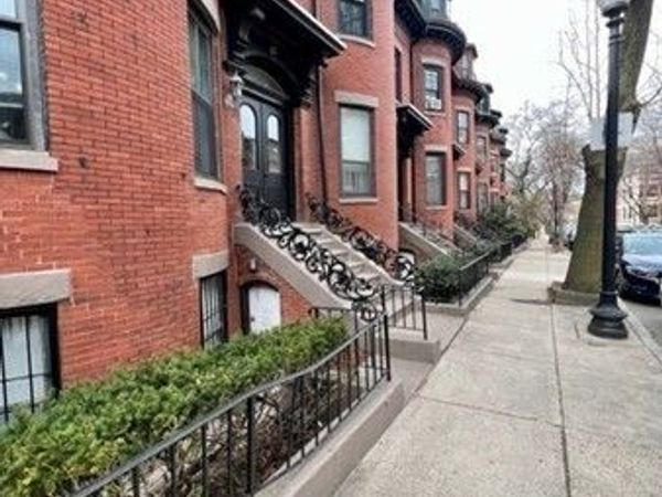 93 E Brookline St, Unit 2, Boston, MA 02118