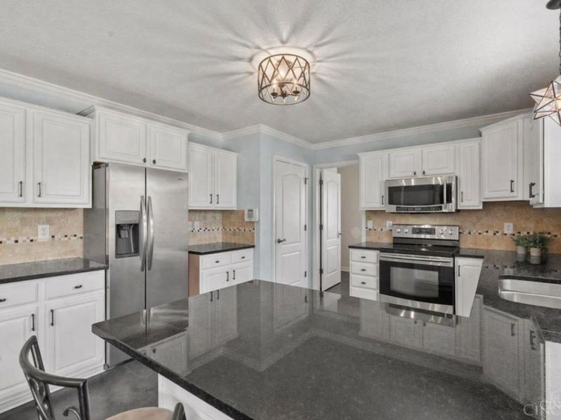 7985 Misty Shore Drive, West Chester, OH 45069 Photo 13