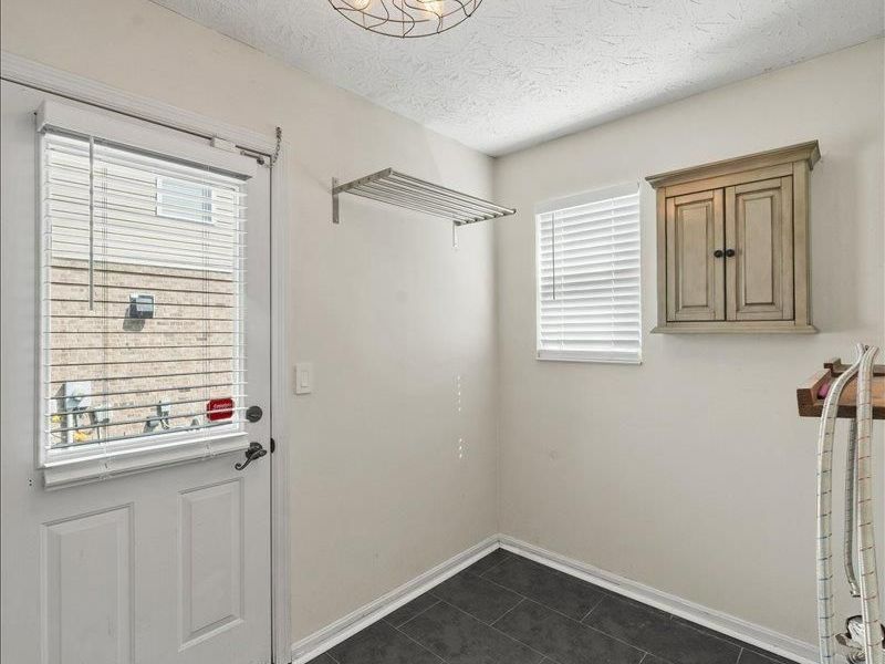 7985 Misty Shore Drive, West Chester, OH 45069 Photo 14