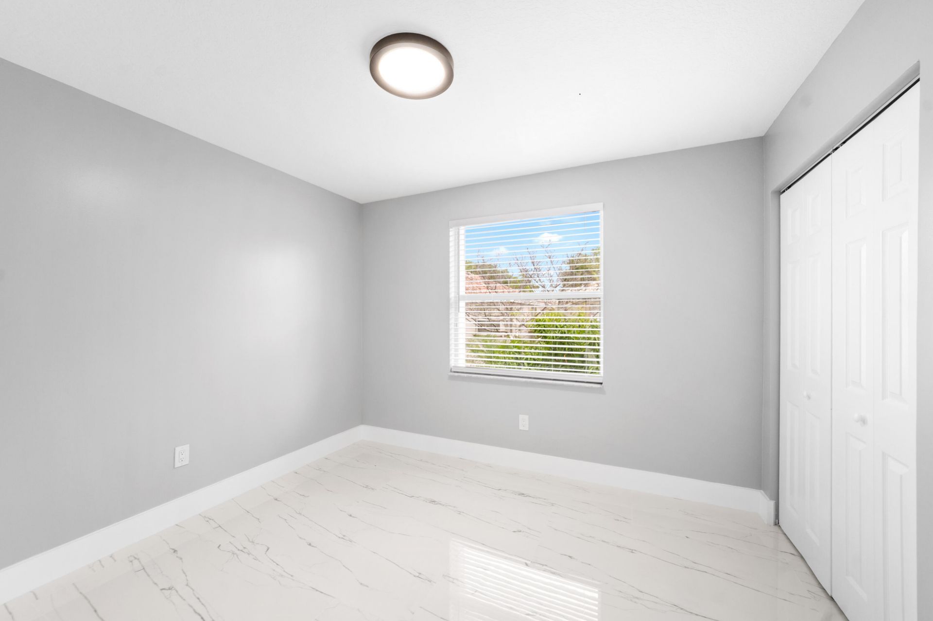 5233 SW 155th Way, Miramar, FL 33027 Photo