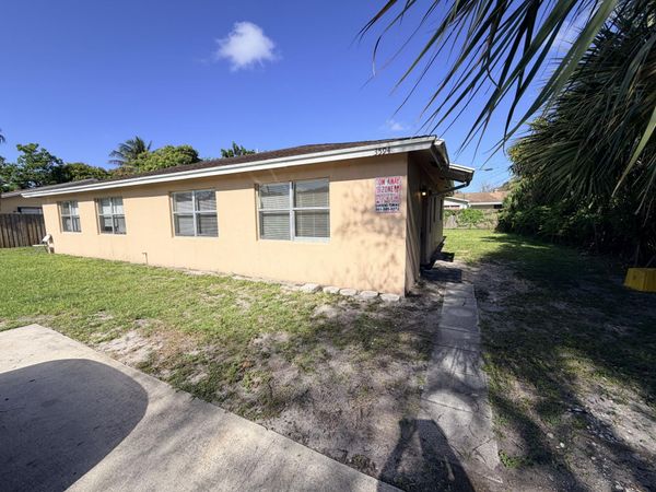 3594 Almar Road, Unit 3, Lake Worth, FL 33461