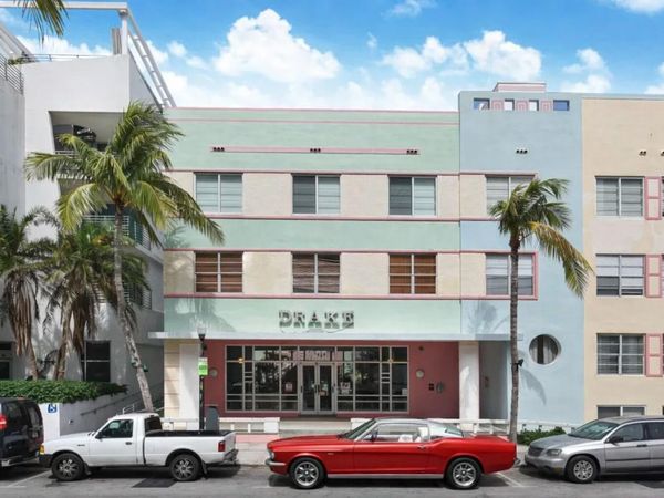 1460 Ocean Drive, Unit 205, Miami Beach, FL 33139