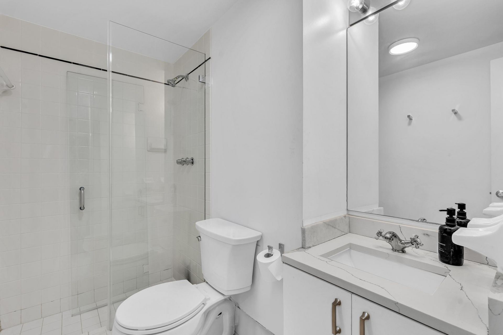 1460 Ocean Drive, Unit 205, Miami Beach, FL 33139 Photo