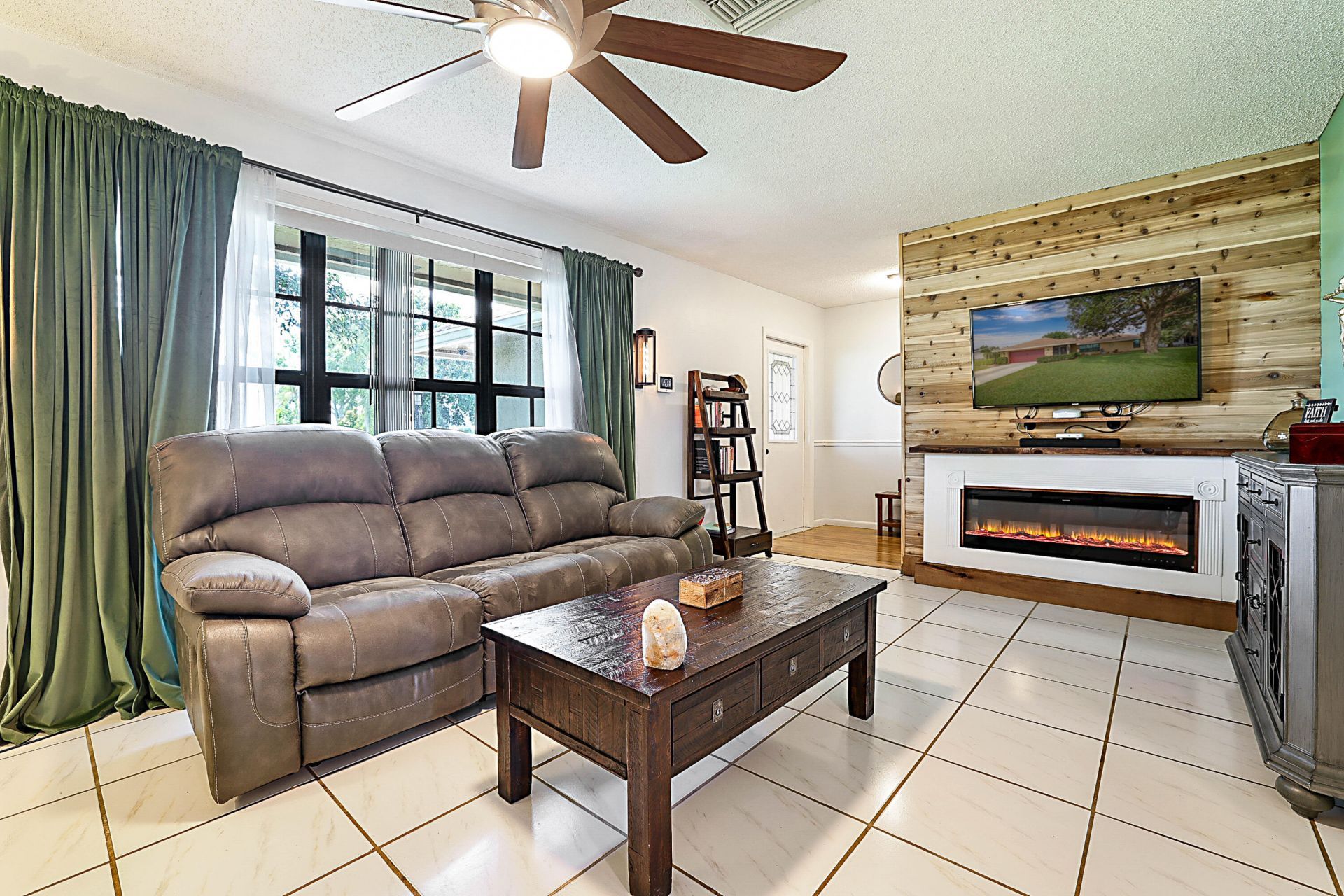 8272 Blue Cypress Drive, Lake Worth, FL 33467 Photo