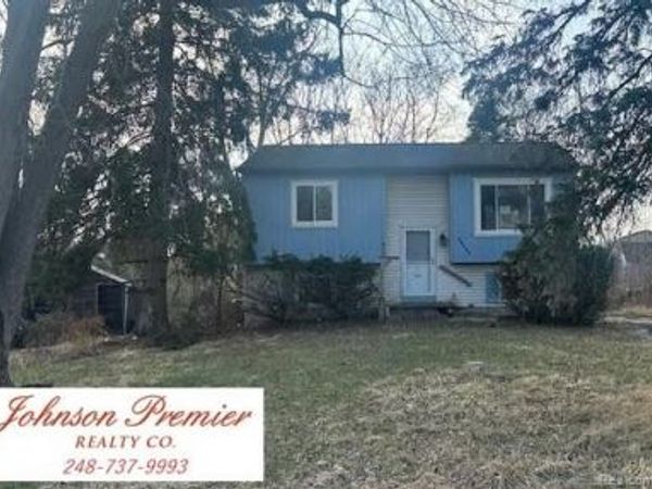 12915 Franklin Street , Grand Ledge, MI 48837