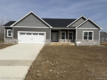 13112 Stony Brook Pass, Fenton Twp, MI 48451