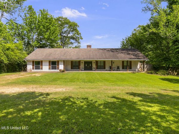 606 Mississippi 13 , Brandon, MS 39042