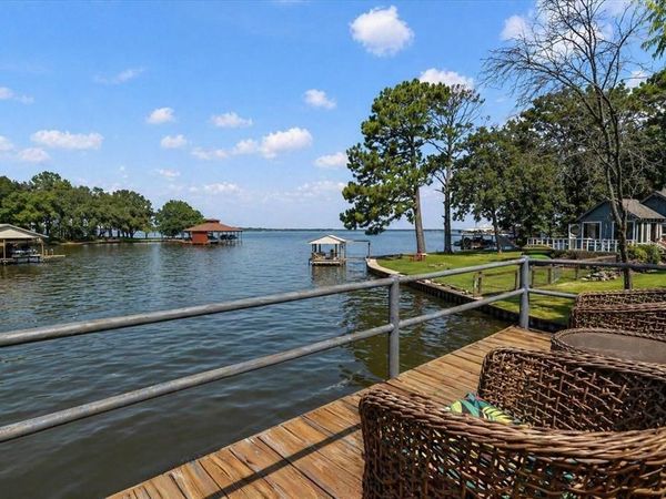 114 Trails End Street, Mabank, TX 75156