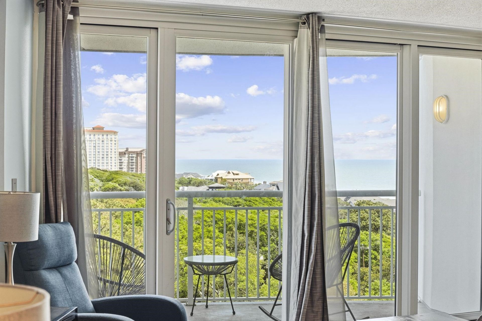 215 77th Ave. N  Photo 10