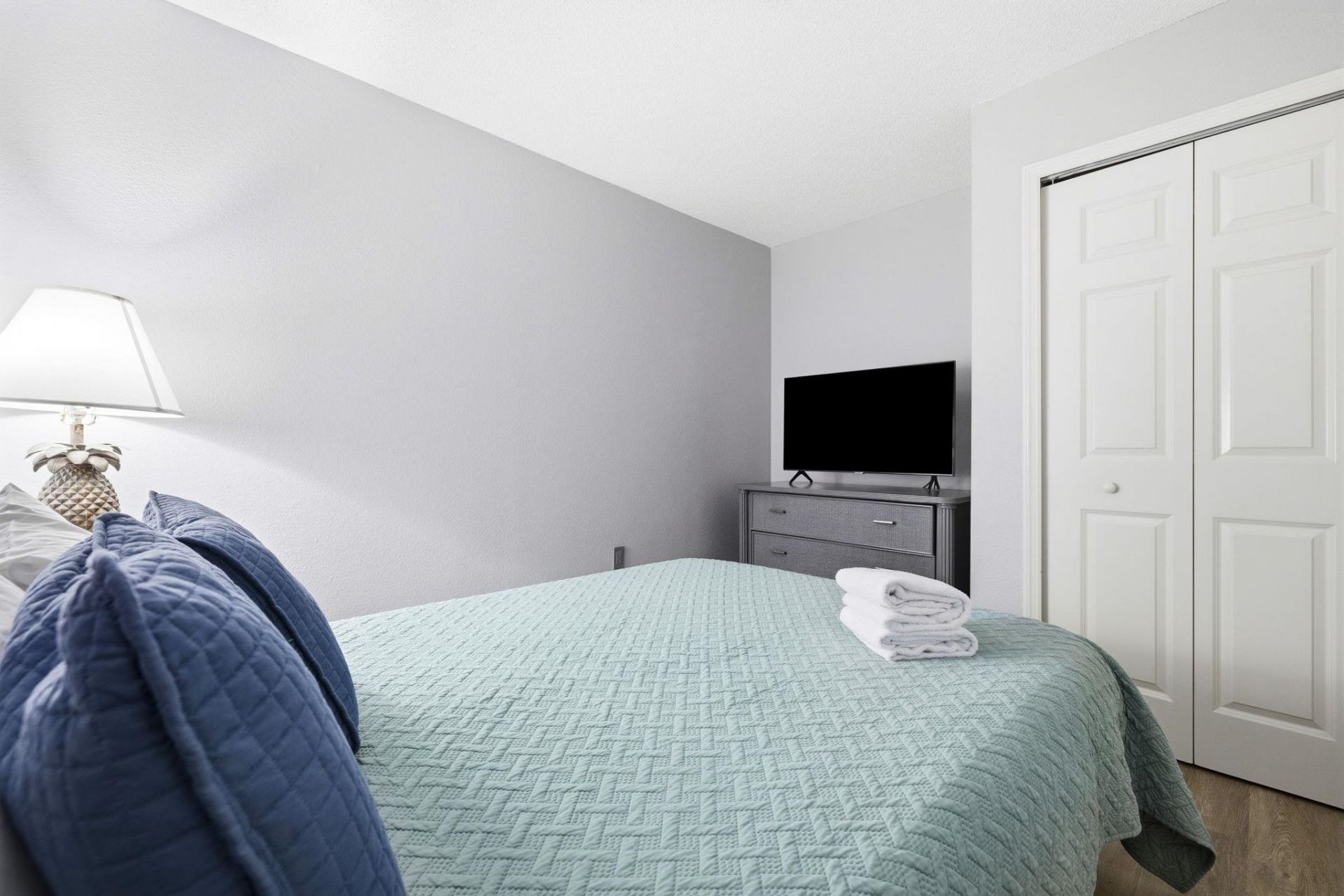 215 77th Ave. N  Photo 19