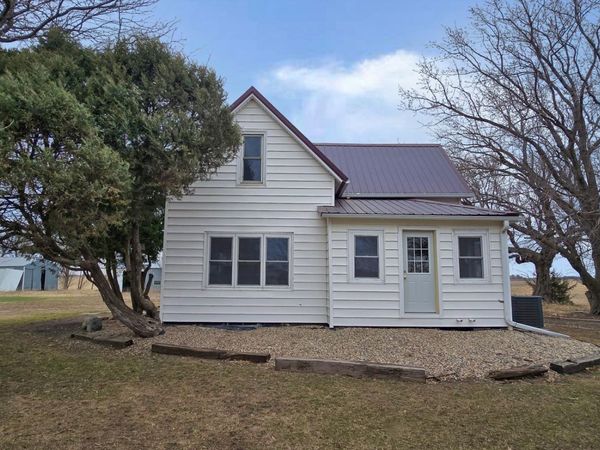 45760 710th Street, Lakefield, MN 56150